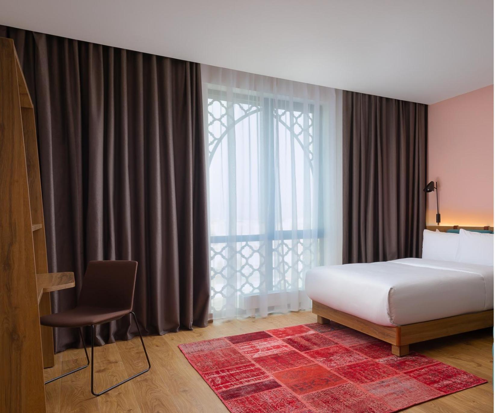 Hampton By Hilton